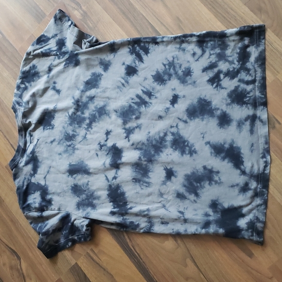 American Eagle Camo Grey Shirt - Picture 3 of 3